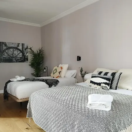 Railway By Staynnapartments Бильбао